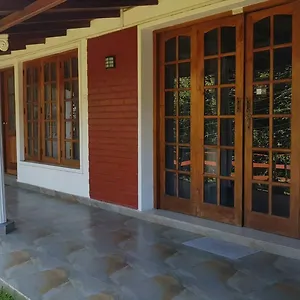  Habitación en casa particular No.11 Uptown Econostay